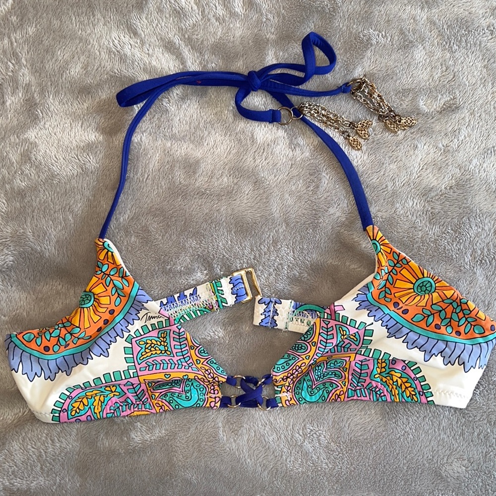 TRINA TURK BIKINI TOP - gorgeous paisley print